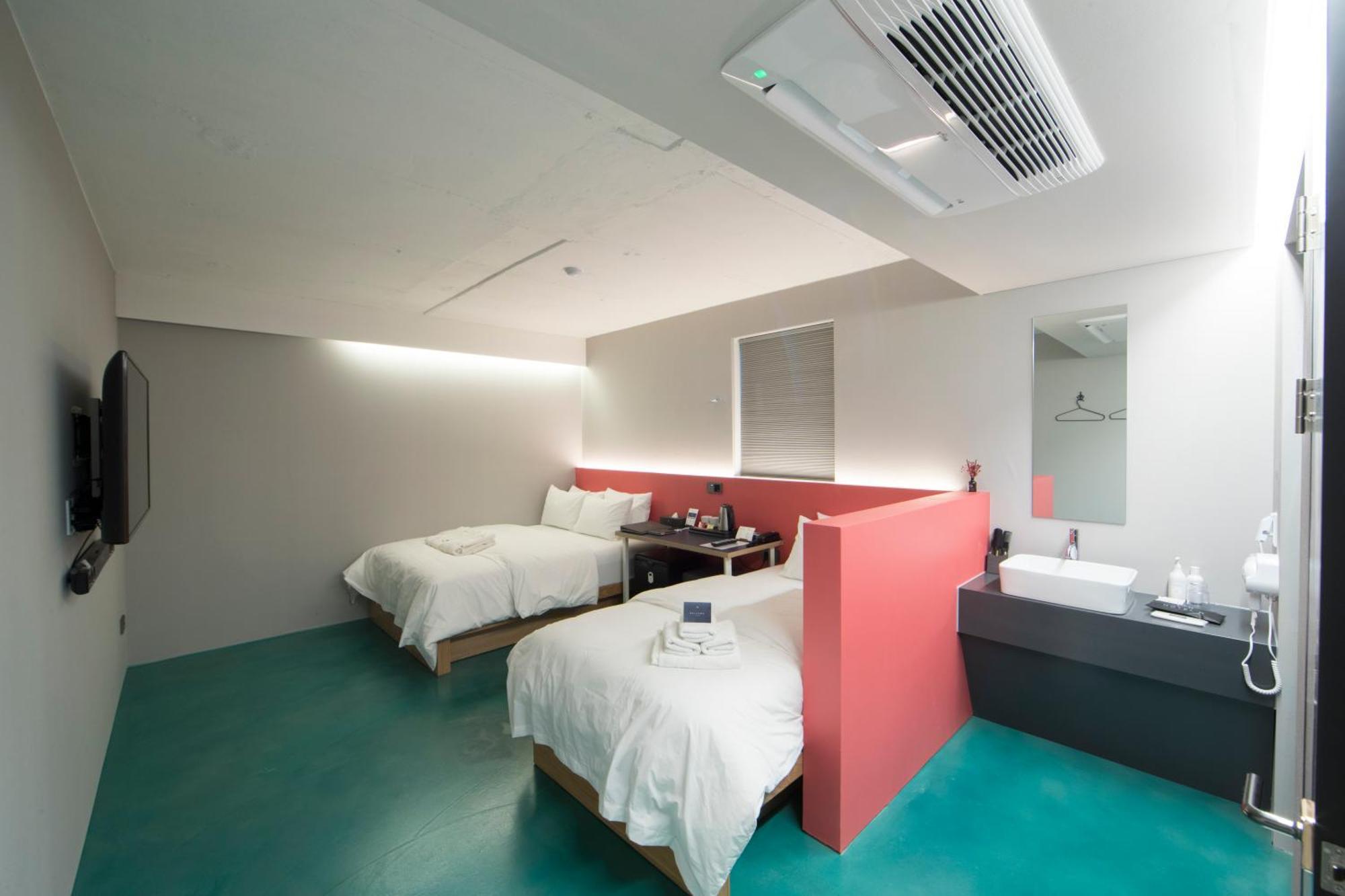Motel H